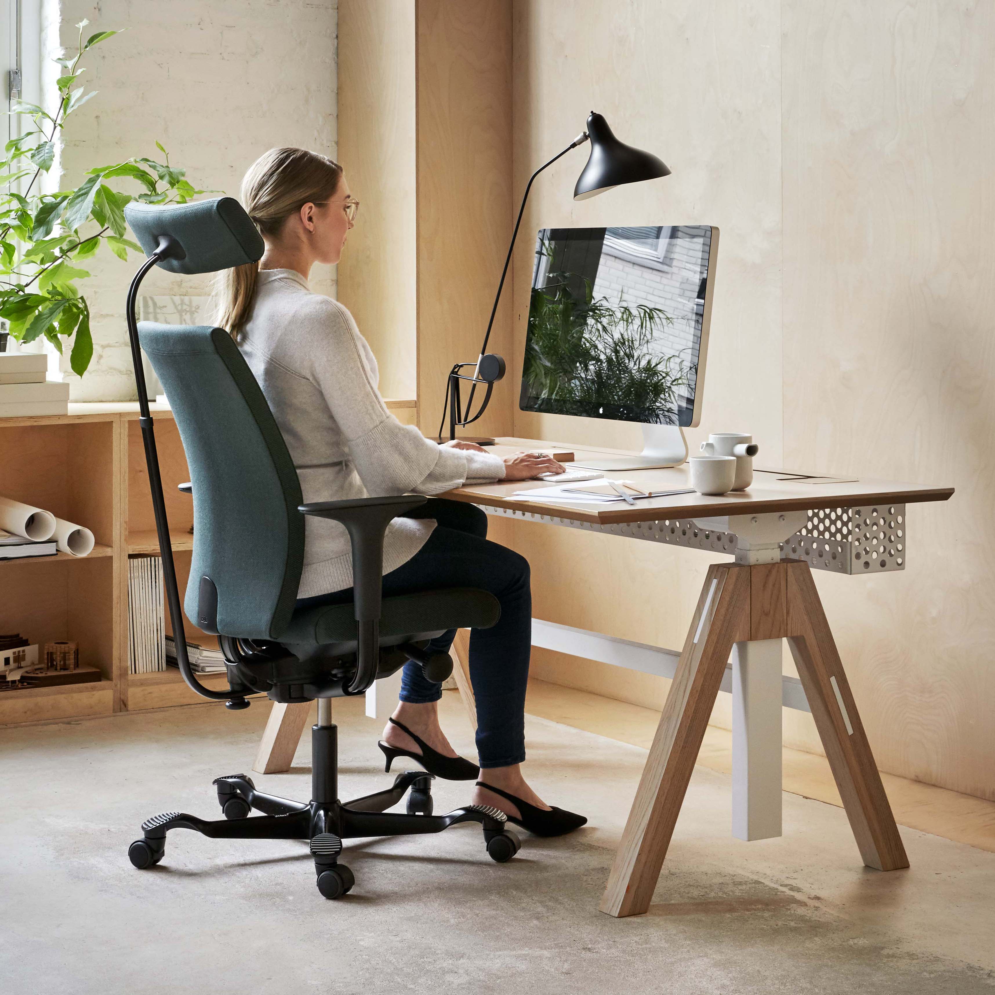 HAG_Creed_6006_headrest_interior_b